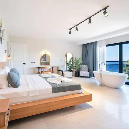 Sleeps 4 With Seaview Awz 270 费特希耶