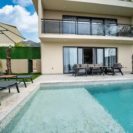 别墅 Sleeps 4 With Seaview Awz 270
