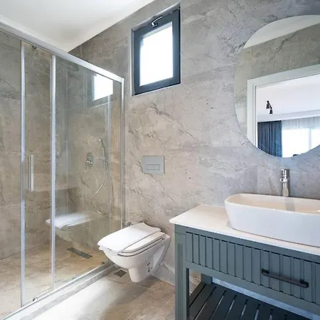 Sleeps 4 With Seaview Awz 270 וילה פאטהיה